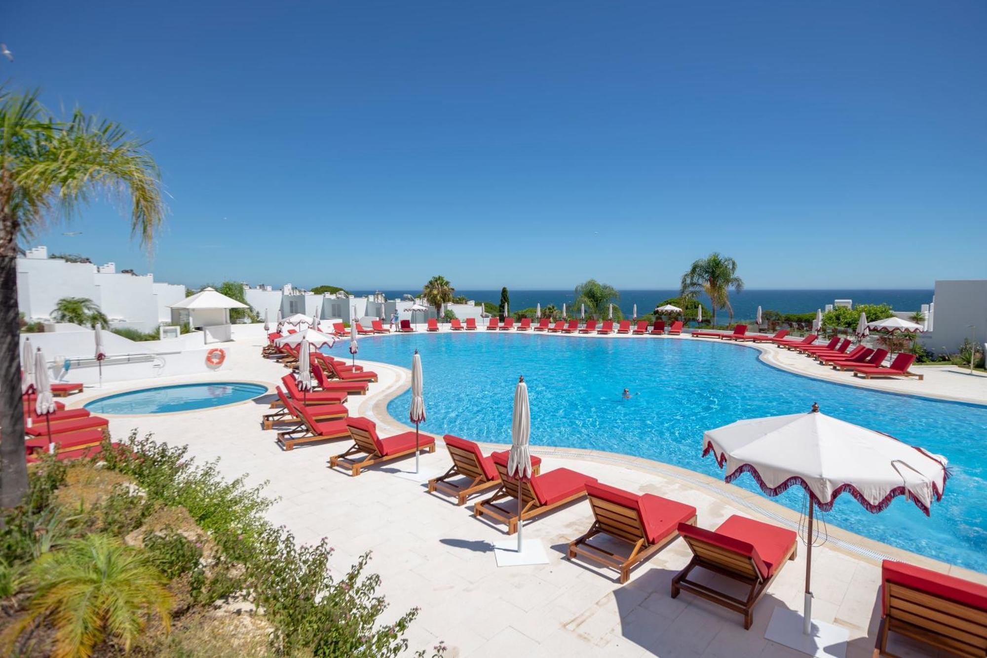Villas D'Agua Beachfront Ольюш-ди-Агуа  Экстерьер фото