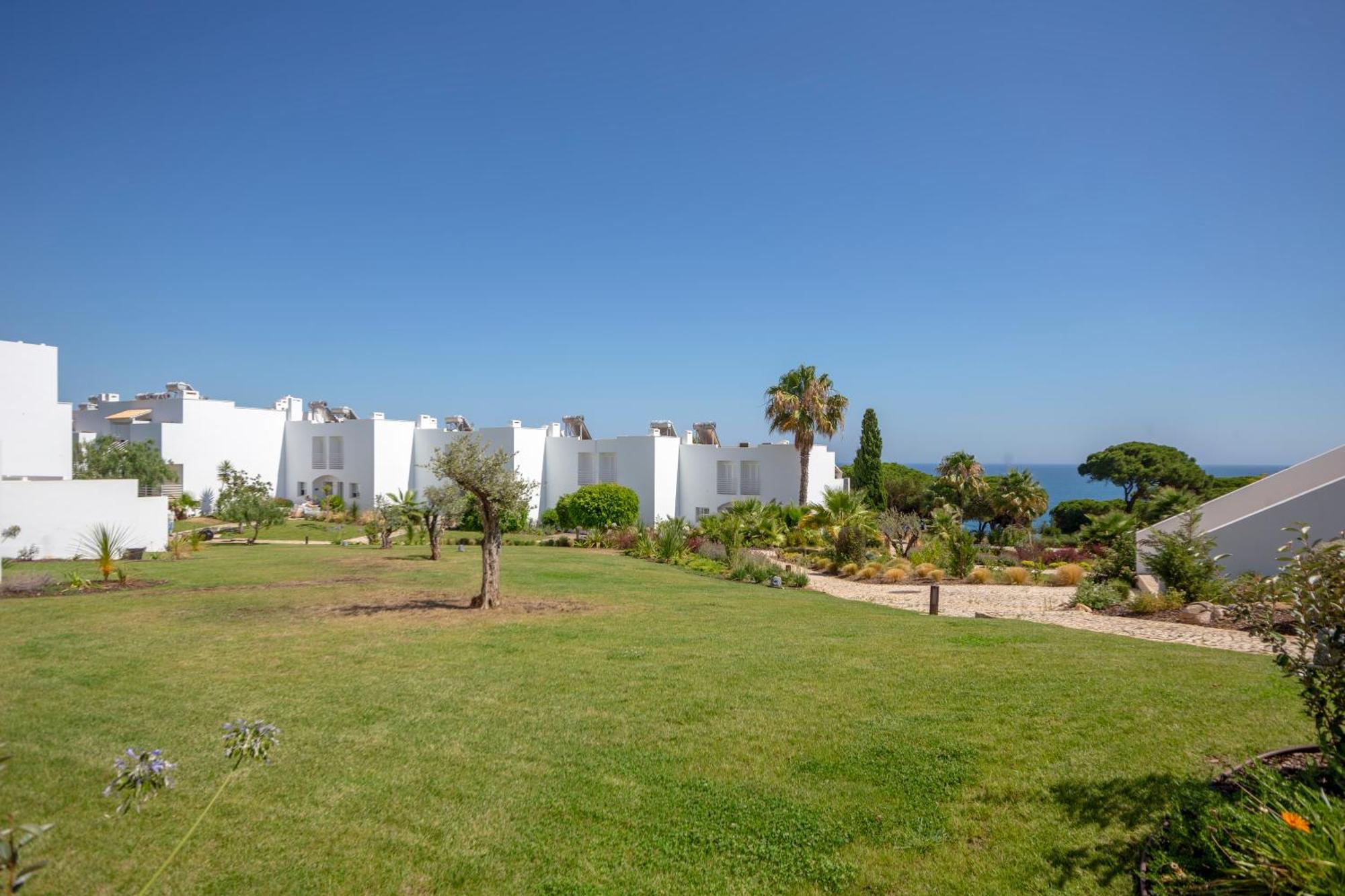 Villas D'Agua Beachfront Ольюш-ди-Агуа  Экстерьер фото